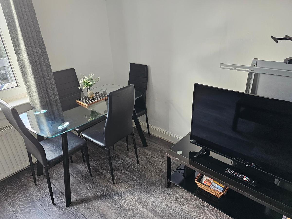 הלנסבורג Snug - Meadhan Apartment מראה חיצוני תמונה